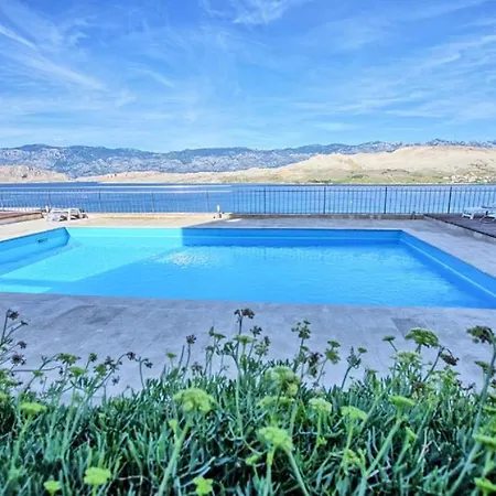 Sea View & Pool * Pag Town