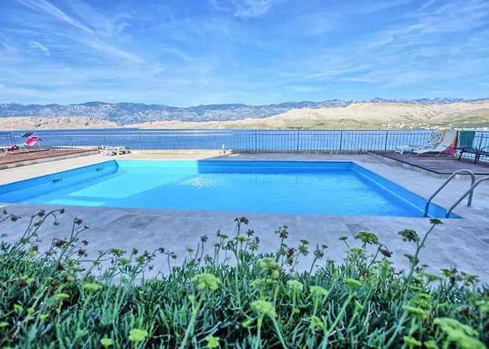 Sea View & Pool By Pag Tours * باغ