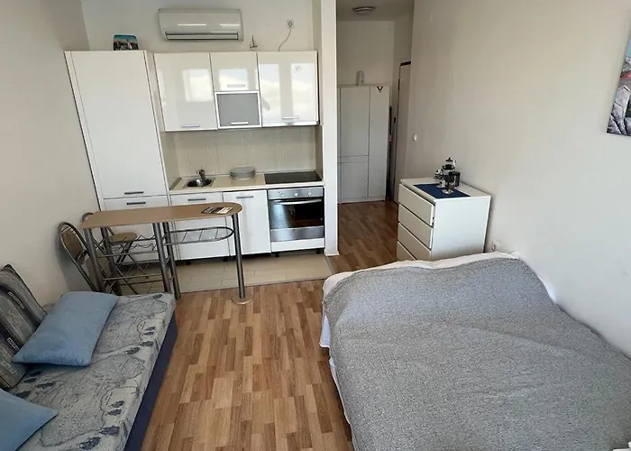 Sea View & Pool By Pag Tours * باغ